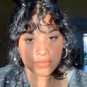 Meet your Posher, Helen